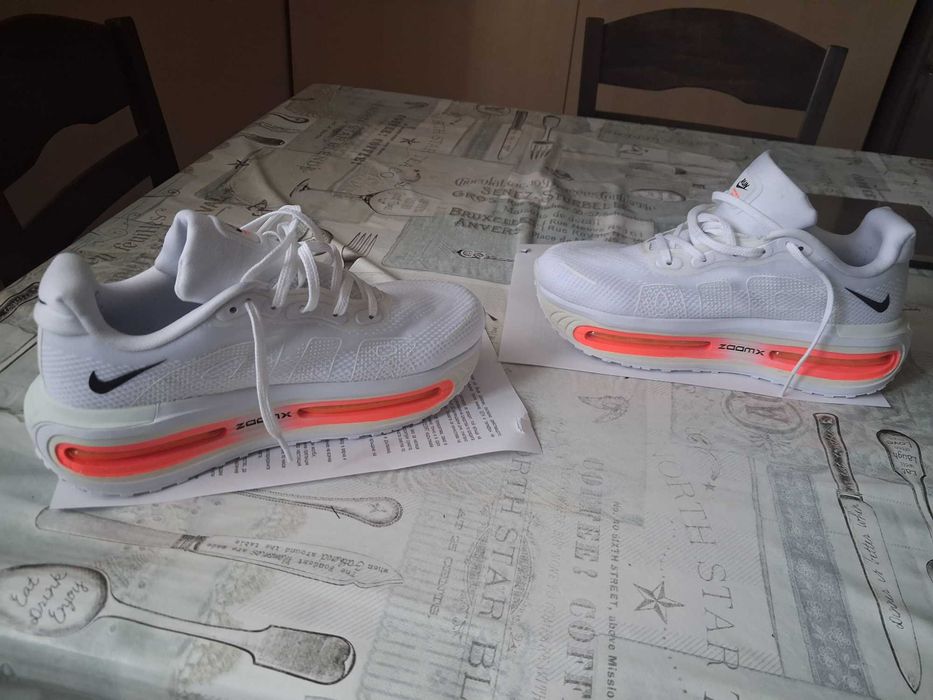 Маратонки Nike Vomero