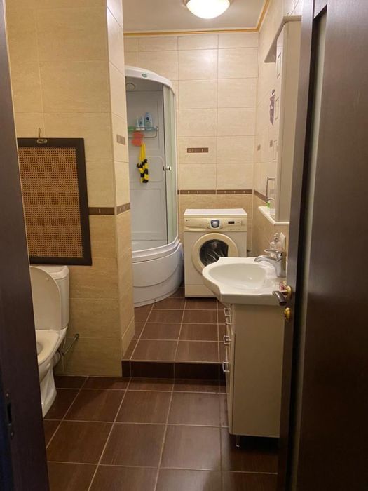 Ищем девушку для проживание