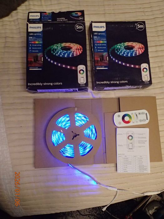 Banda LED Philips RGBIC+ALB DIMABIL 5m,cu telecomanda-doua bucati- noi