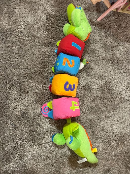 Обиколник играчка за бебе