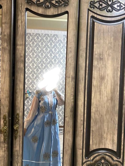 Ayollar liboslari va kelin sarpolari