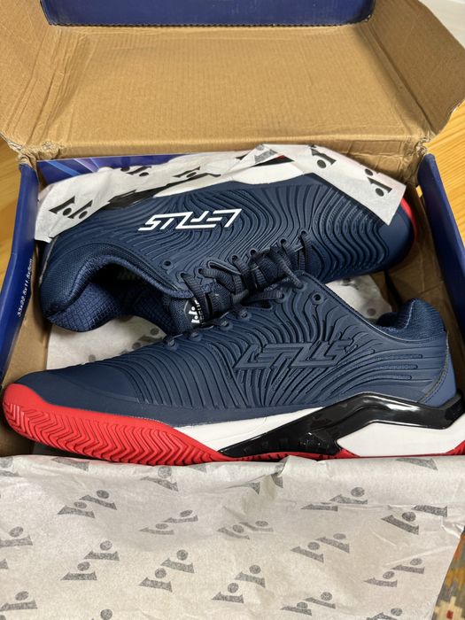 Теннисные кросовки