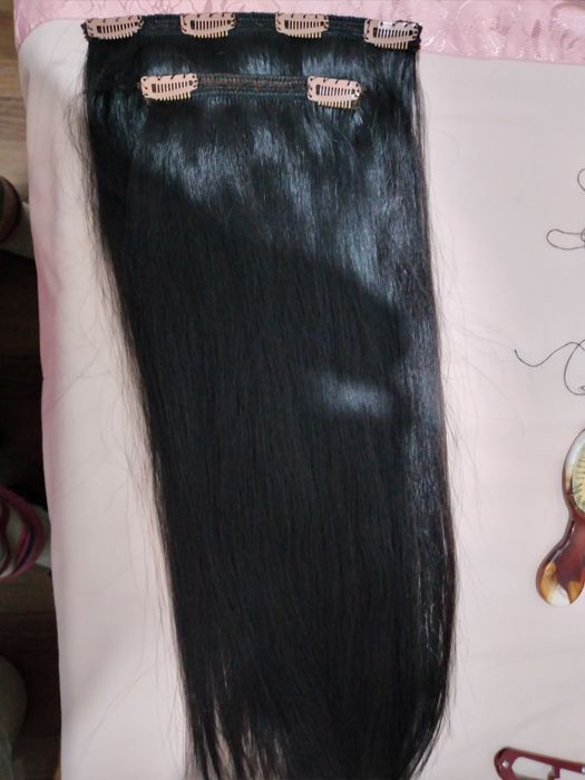 Срочно продам очень красивые волосы на заколках, натуральные