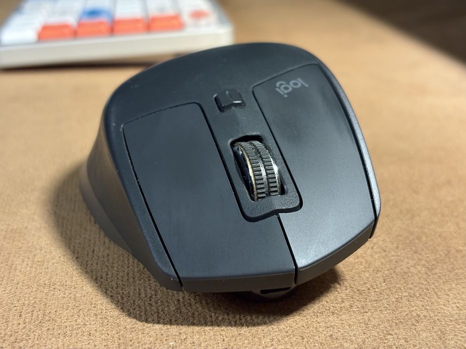 Logitech MX Master 2S, графит. Легендарная мышь для работы
