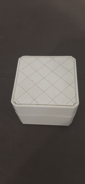 Дамски ръчен часовник чисто нов