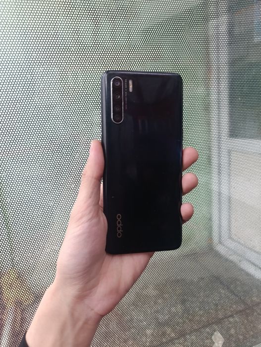 Oppo A91 8/128GB продается телефон