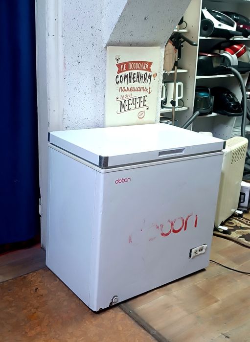 Продам морозильную камеру