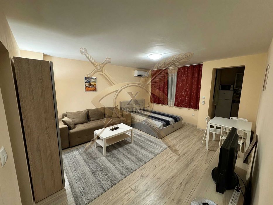 Дава се под наем Едностаен апартамент в Варна, Център - 40 кв.м за 400 € - Снимка #1
