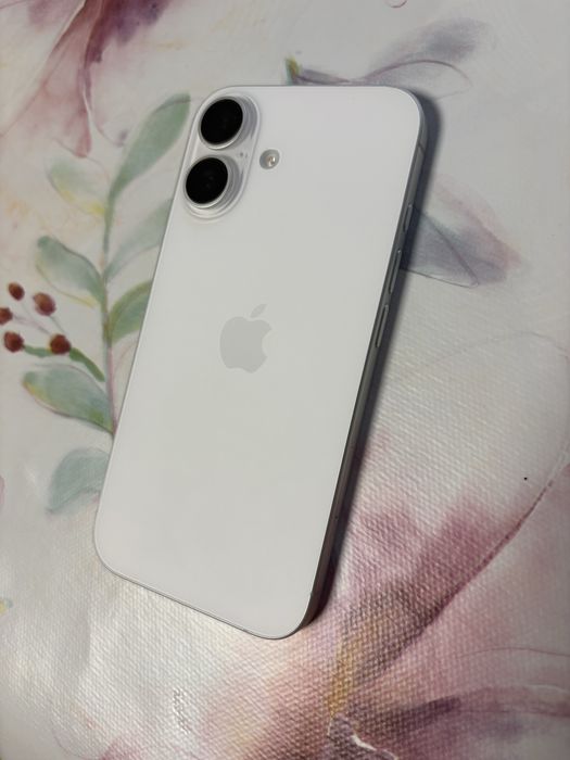 Iphone 16 Перфектен