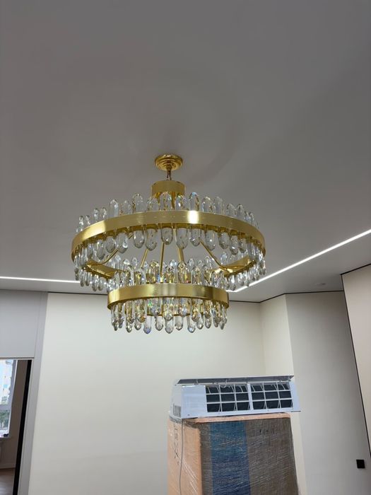 Люстра большая продается