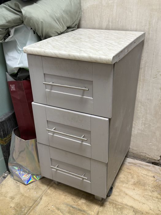 Кухонная тумба (комод) с выдвижными ящиками