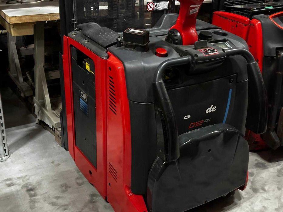 Lize electrice cu catarg si transpaleti