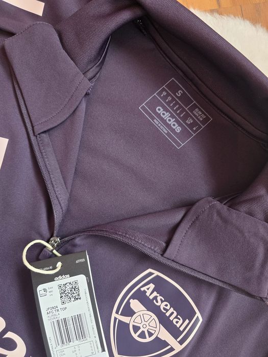 Оригинален Arsenal x Adidas тренировъчен комплект – Размер S – НОВ