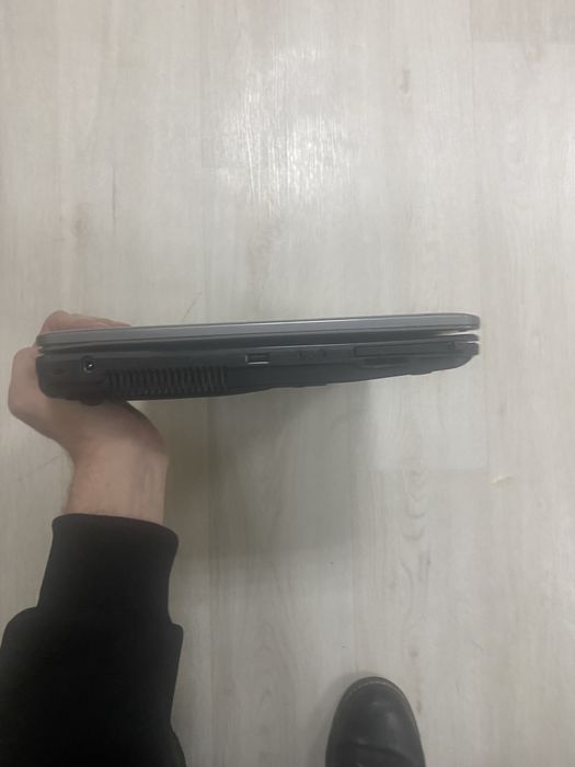 ноутбук на запчсти