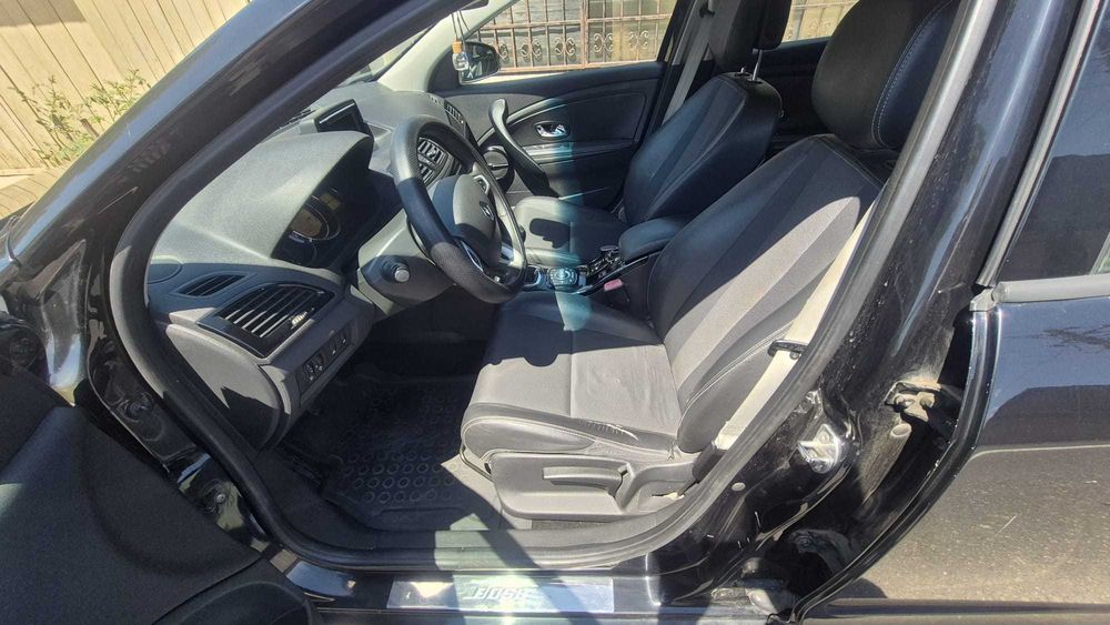 Megane 3 1.5 dci break 2012 bose edition