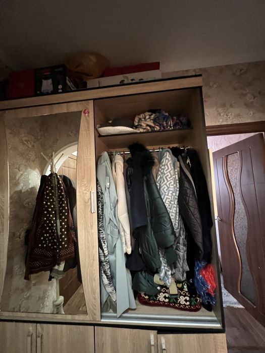 Шкаф для прихожей