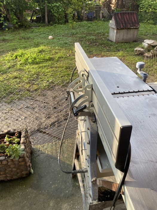 Abricht cu grosime Bernardo PT 250 – Stare bună