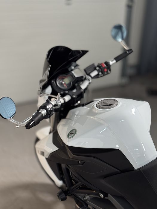 Motocicleta Benelli BN600 R / posibilitate A2