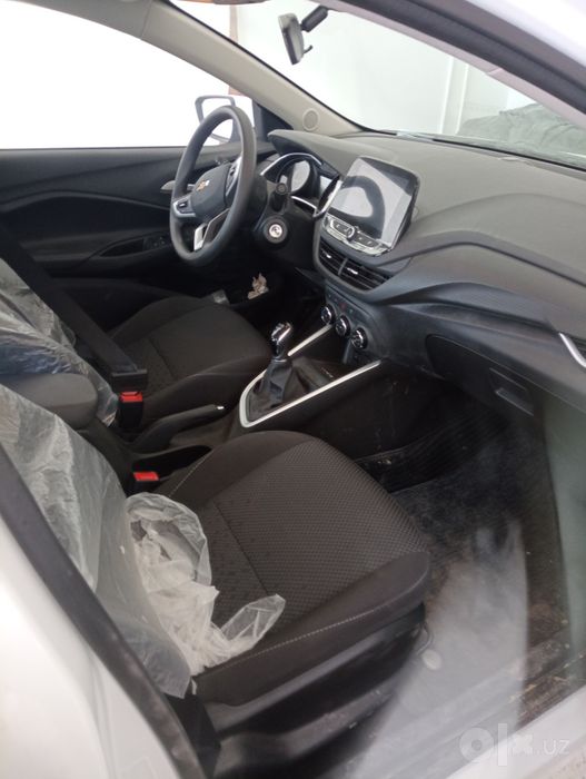 Chevrolet Onix 3 pazisiya shoʻt siprapka