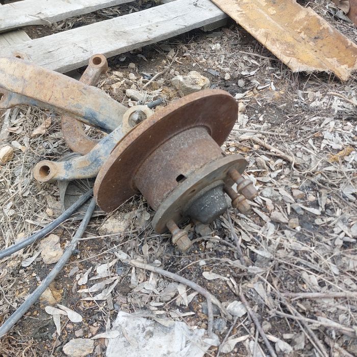 Продам балку мерседес