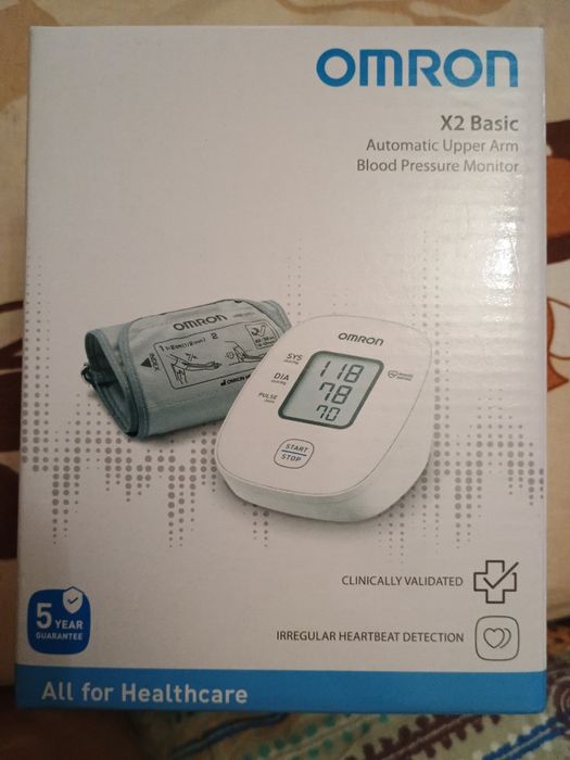 Апарат за измерване на кръвно налягане OMRON