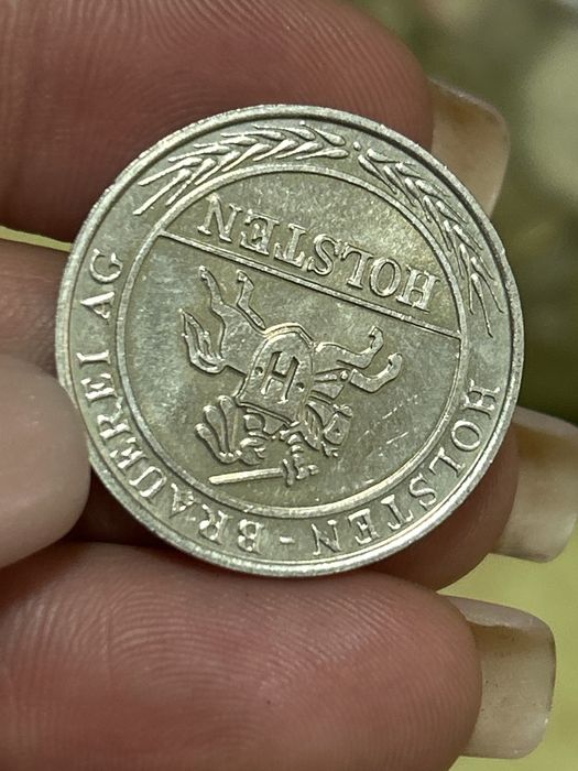 Жетоны HOLSTEN 5 и 3