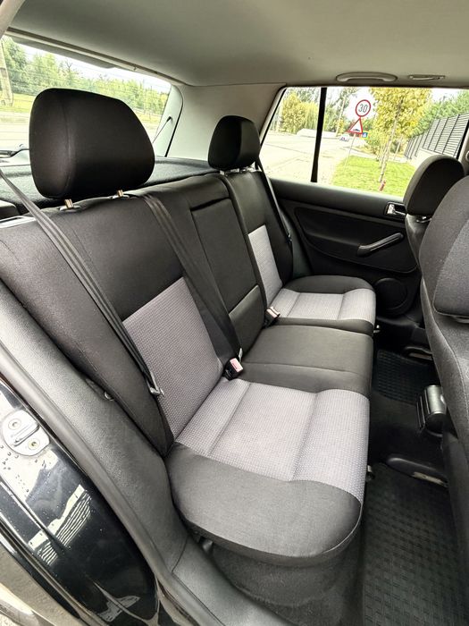 Golf 4 - 1.4 MPI - Ediție SPECIAL - Trapă !!!
