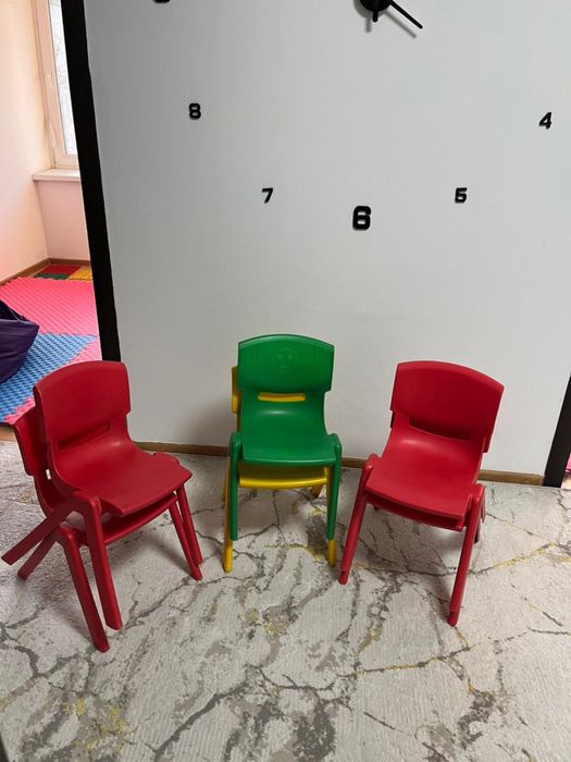 Детский стол и стульчики