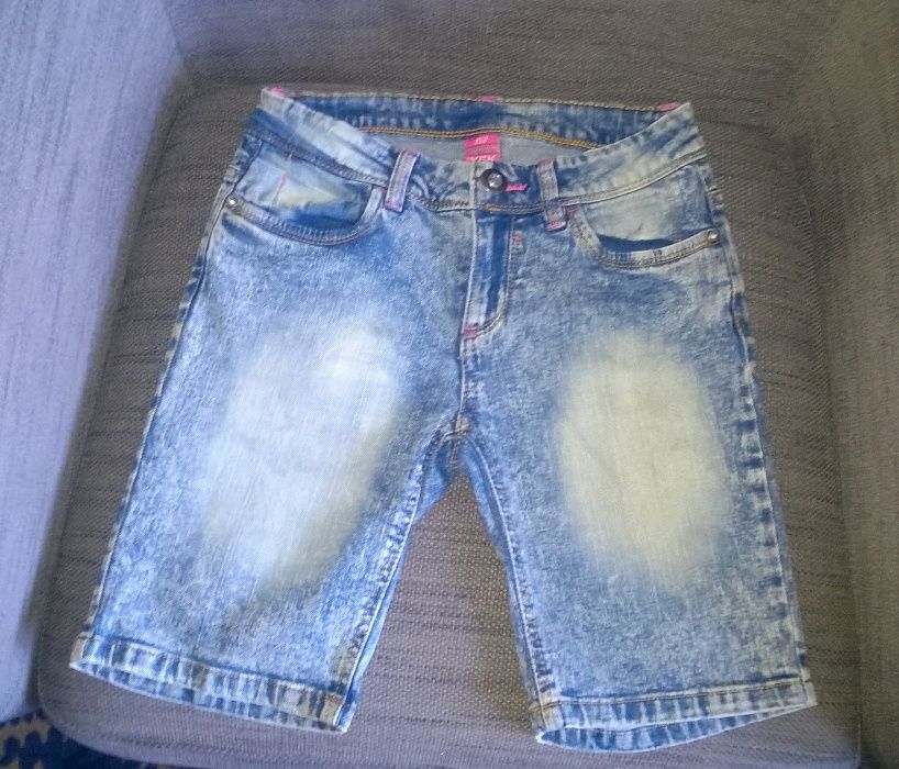 Бермуди за момче и къси панталони за момиче / H&M/ LC Waikiki