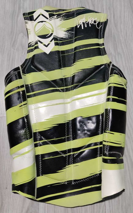 Висок клас жилетки уейкборд,джет и др.|  O'NeilL| BiLLaBonG | JetPiLoT