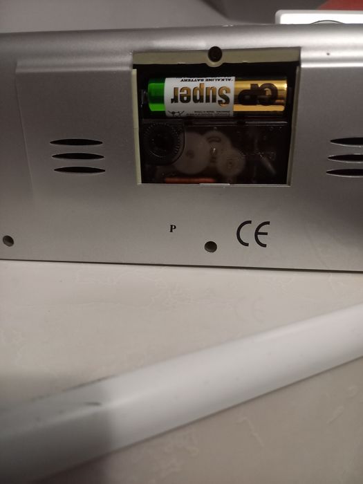 CANADA,QUARTZ:CEAS,Termometru,HIGROMETRU,3 in 1,radiocasetofon YOKO