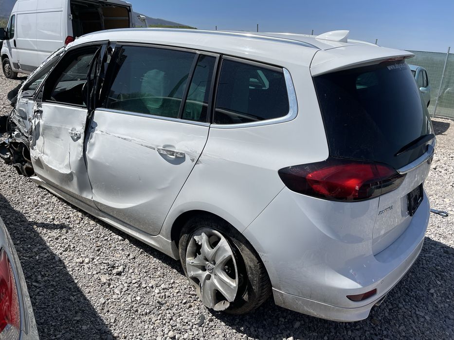 Opel Zafira C Tourer 2017 OPC Line 1.6Turbo 200 к.с на части