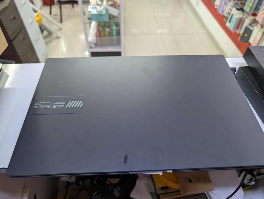 Asus Vivobook E1504F