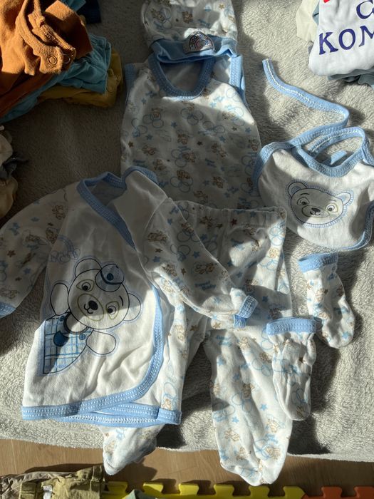 Дрешки за бебе момче