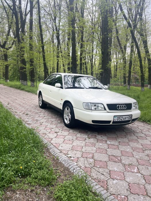 Продам Ауди А6 с4