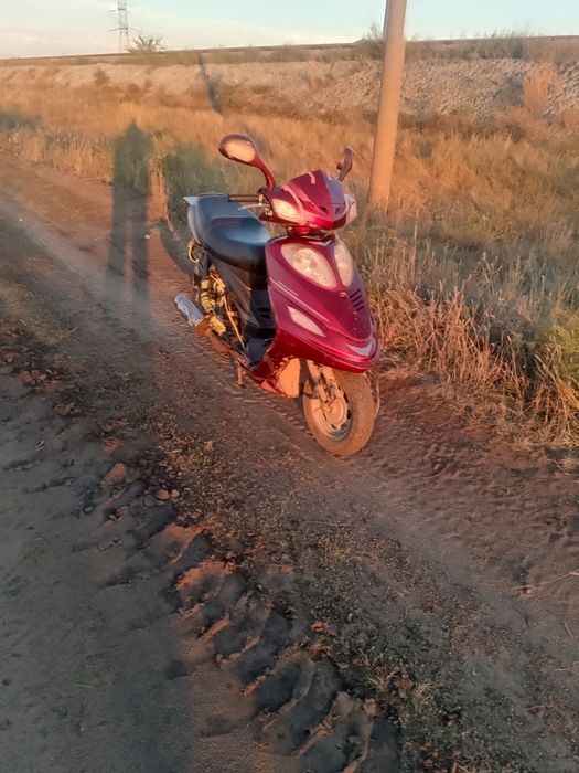 Продам скутер на ходу