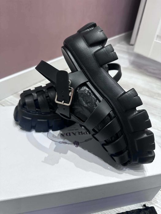 Дамски сандали Prada - 37 номер