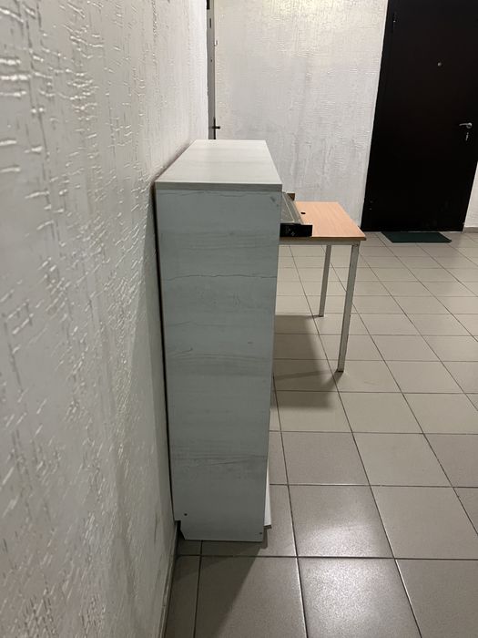 Продаю шкаф под обувь