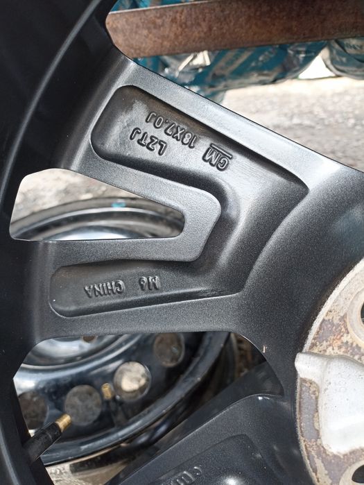 Диски R 18 Шевроле эквинокс ( оригинальные )