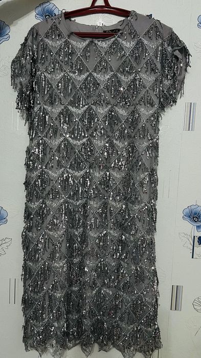 Продам женское платье