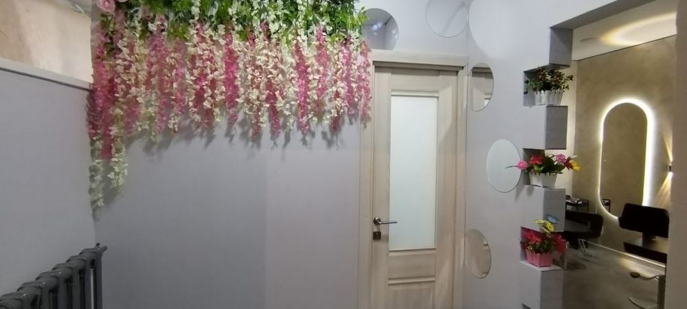 Полный аренда салон