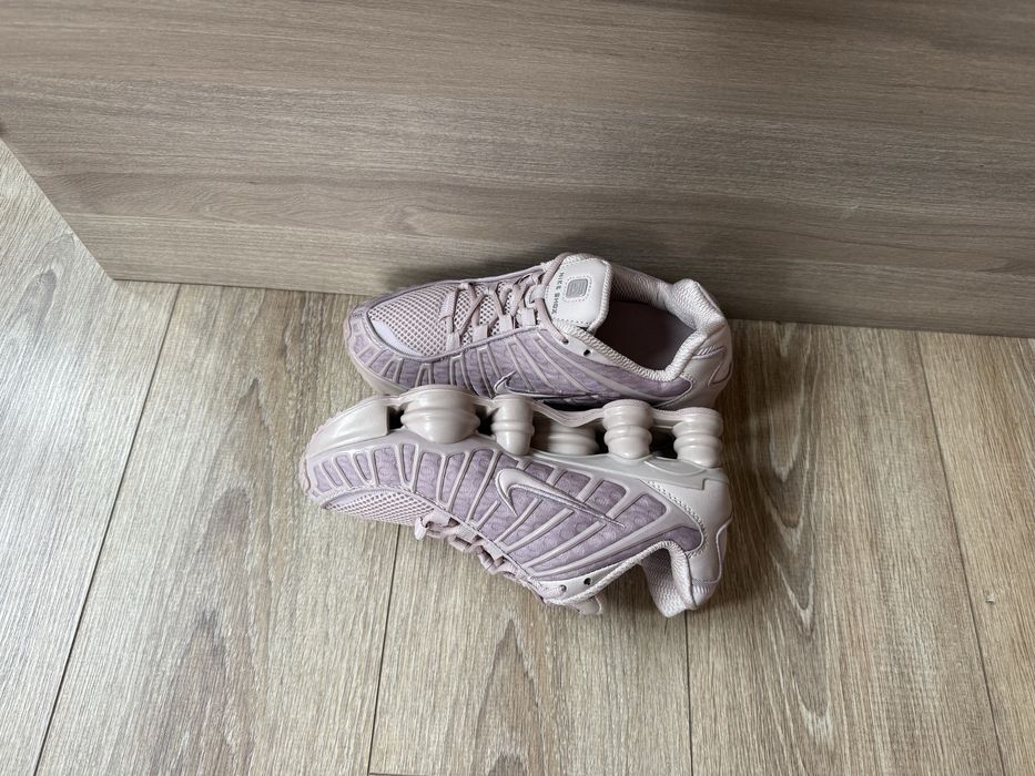 Nike Air Max Shox