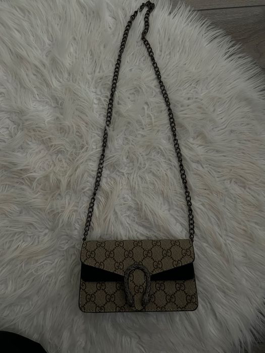 Чанта на Gucci малка