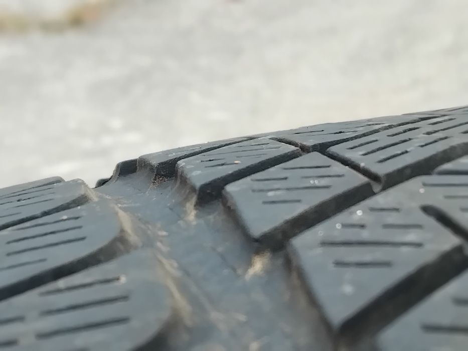 Гуми 255 55 18 Пирели Pirelli 4 броя - нов внос.Не са нови! Посочената цена е за един брой гума. Без коментар на цената.43 години опит в бранша.