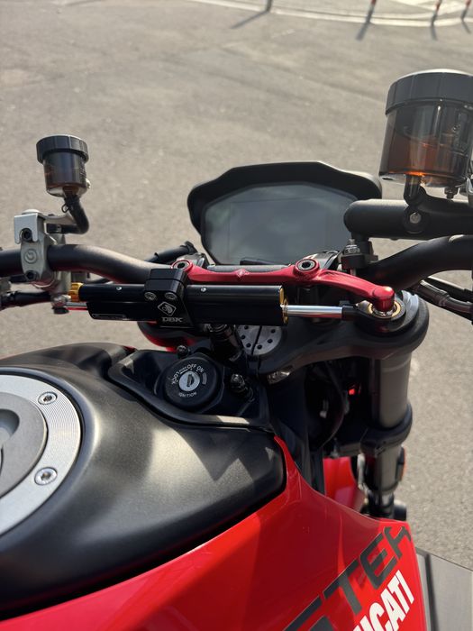 Ducati Monster 937 +