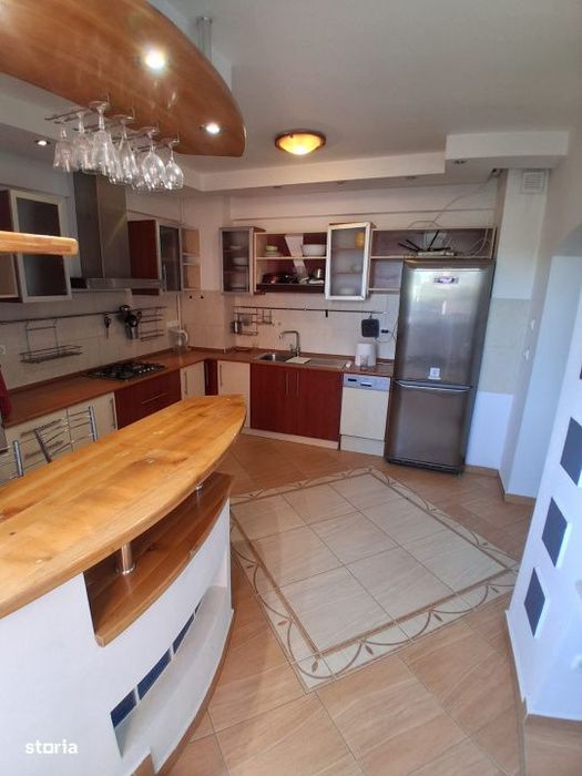 Vanzare apartament superb, 4 camere, 2 bai, Zorilor