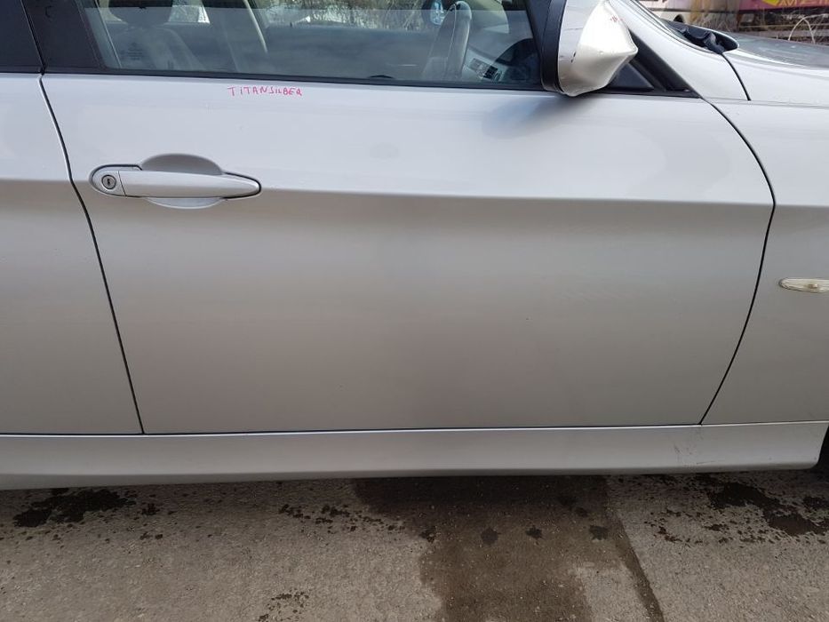 Usa / Portiera Fata Dreapta BMW Seria 3 E90 2004 - 2011 Cod Culoare 354/7 Titansilber Metallic