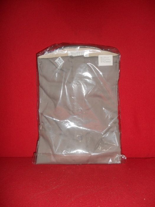 Cămașă marca Braiconf® nouă, sigilată, culoare kaki, cu mânecă lungă