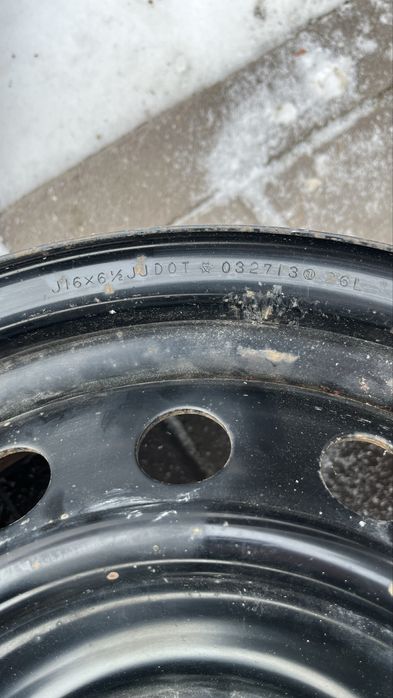 Продам оригинальные диски R16