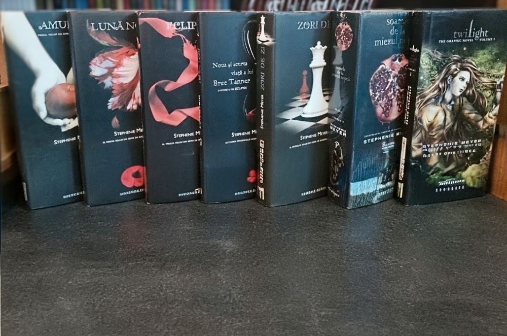 Seria completă Twilight Amurg + Graphic  Novel - 7 vol.